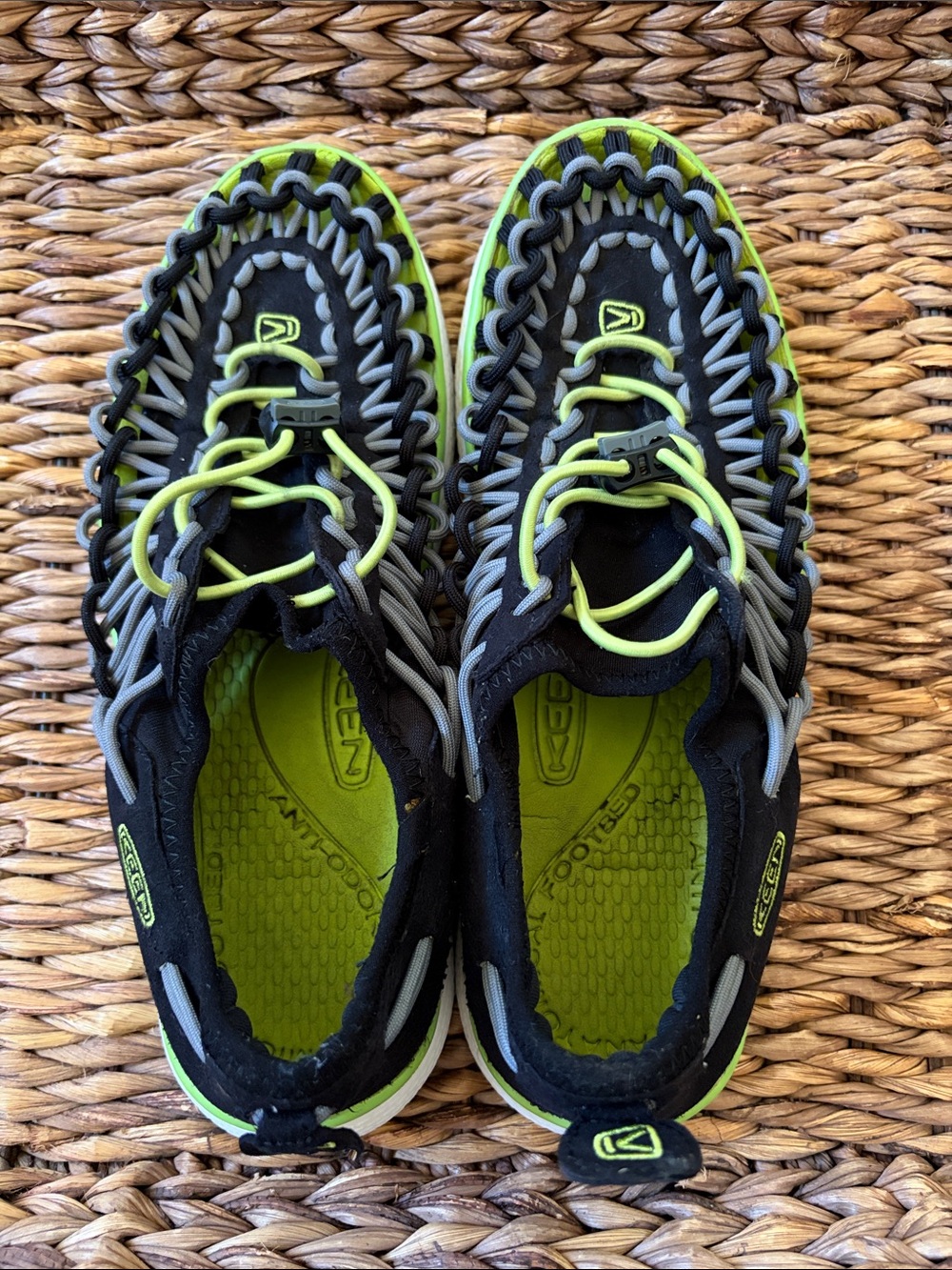 Keen Uneek paracord sandles